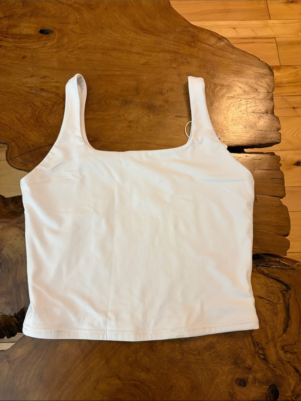 ReoRia White Square-Neck Crop Tank Top